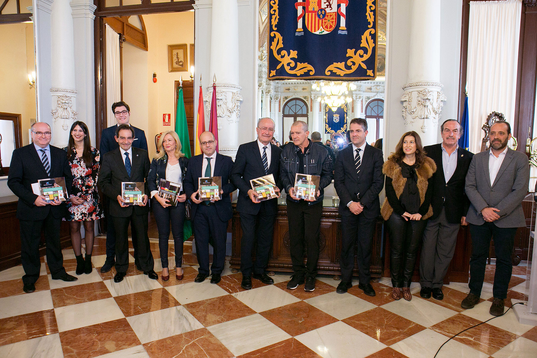 Presentación de la publicación editada con la colaboración de La Caixa “Análisis del perfil e impacto económico de los visitantes a la Semana Santa de Málaga 2016”